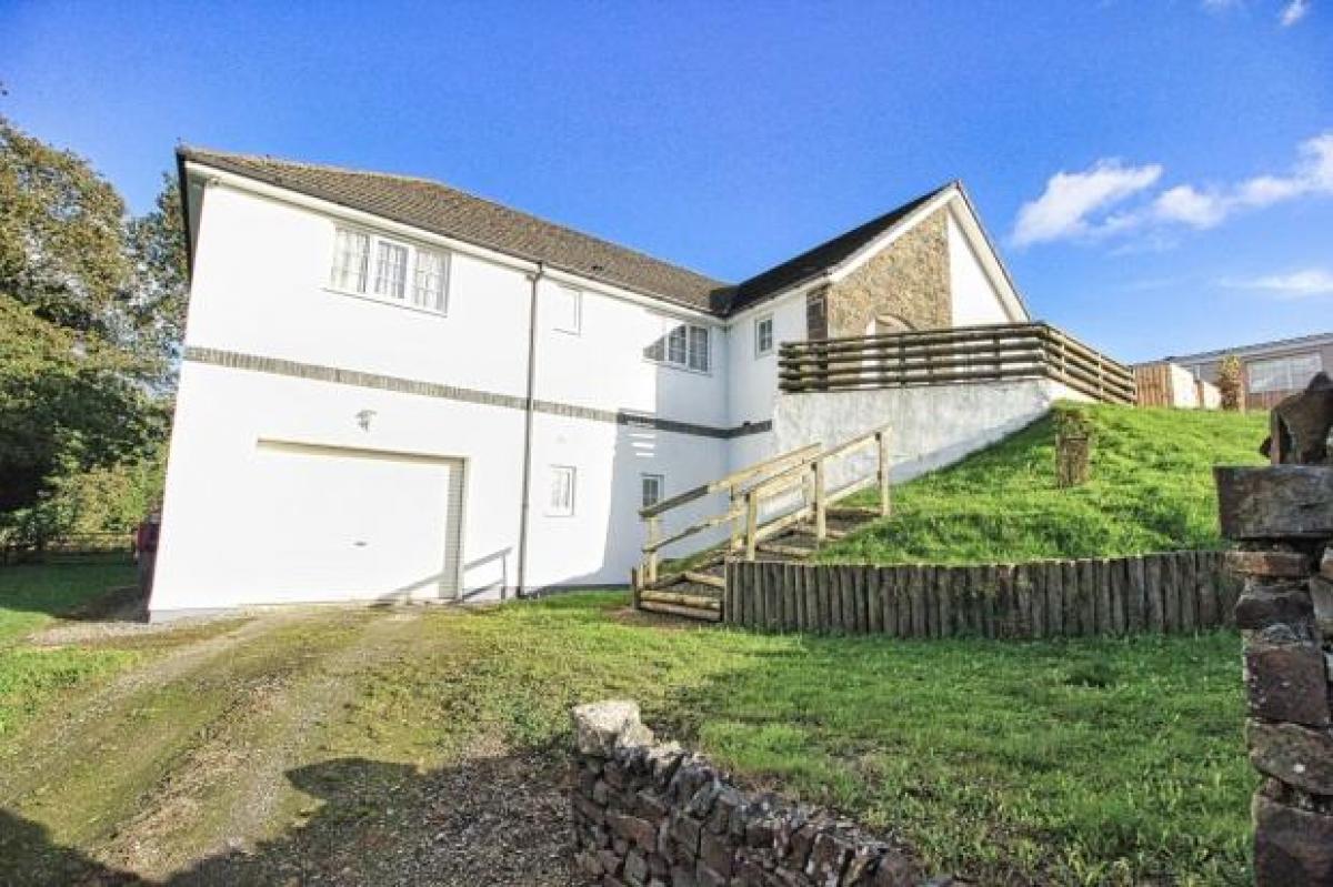 Picture of Home For Sale in Carmarthen, Carmarthenshire, United Kingdom