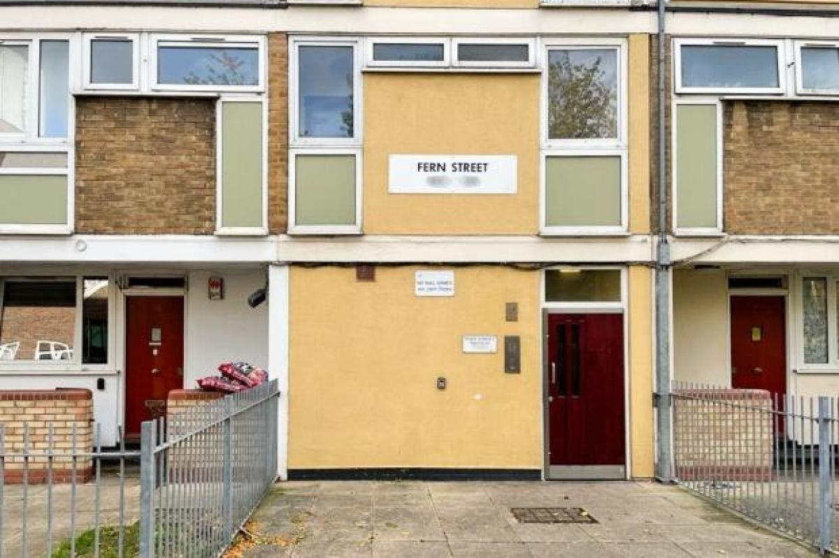 Picture of Home For Sale in London, Greater London, United Kingdom