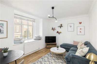 Apartment For Sale in London, United Kingdom