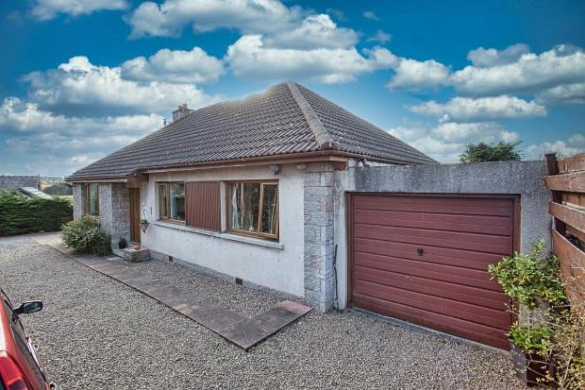 Picture of Bungalow For Sale in Elgin, Moray, United Kingdom