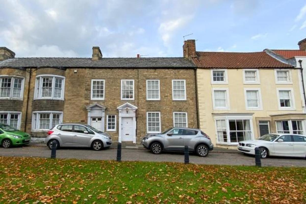 Picture of Home For Sale in Darlington, County Durham, United Kingdom