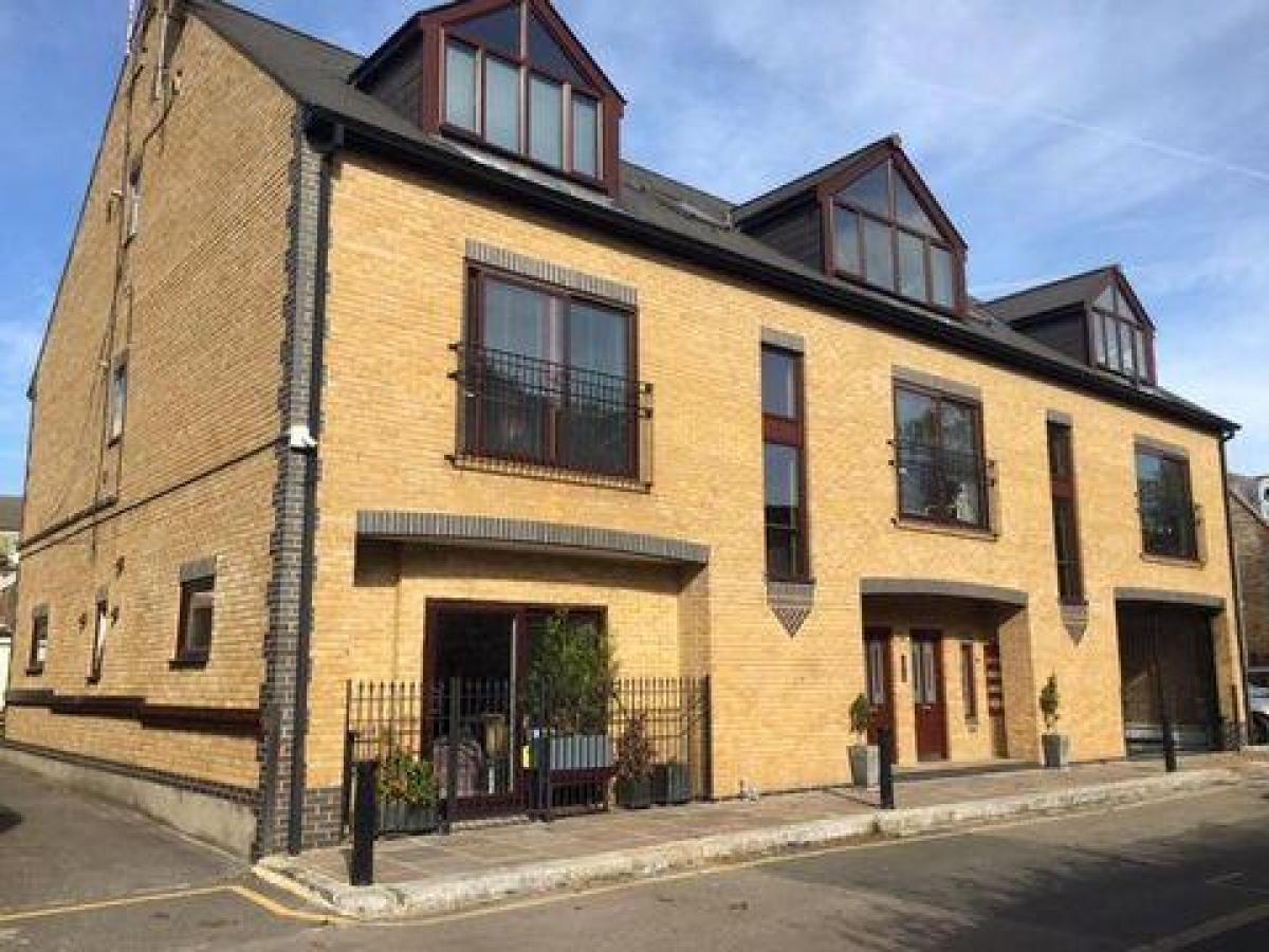 Picture of Apartment For Sale in London, Greater London, United Kingdom