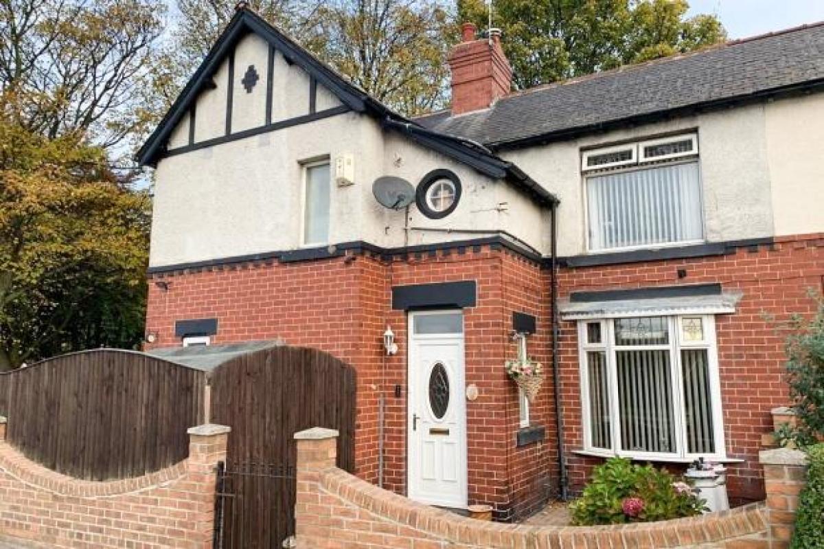 Picture of Home For Sale in Barnsley, South Yorkshire, United Kingdom