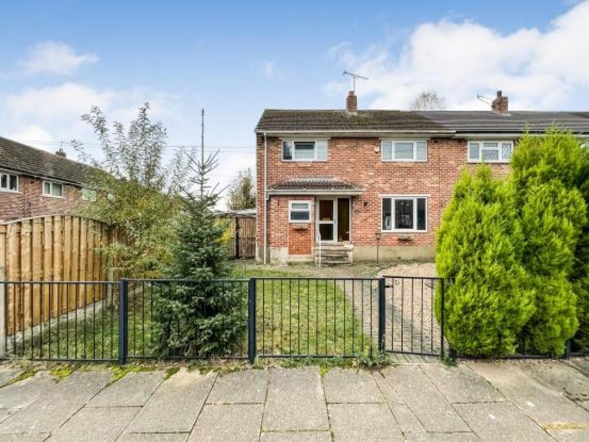 Picture of Home For Sale in Doncaster, South Yorkshire, United Kingdom