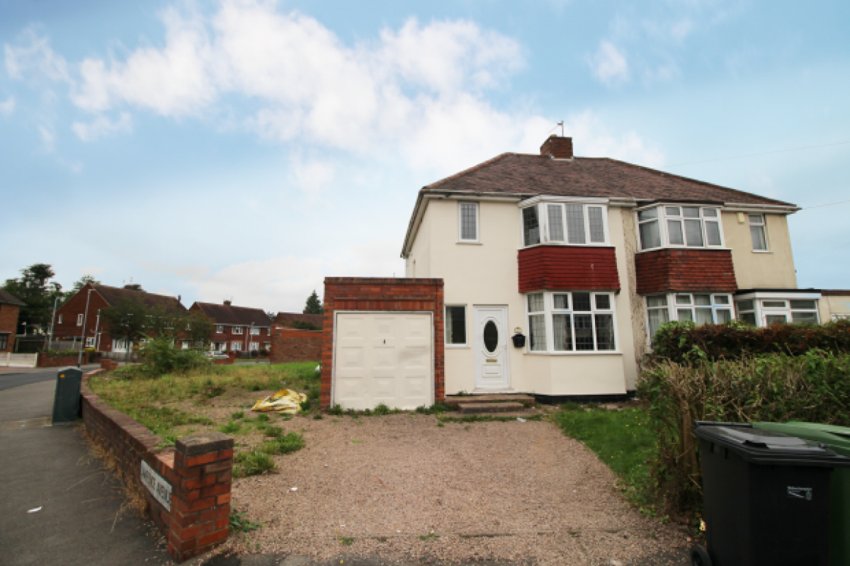 Picture of Home For Sale in Wolverhampton, West Midlands, United Kingdom