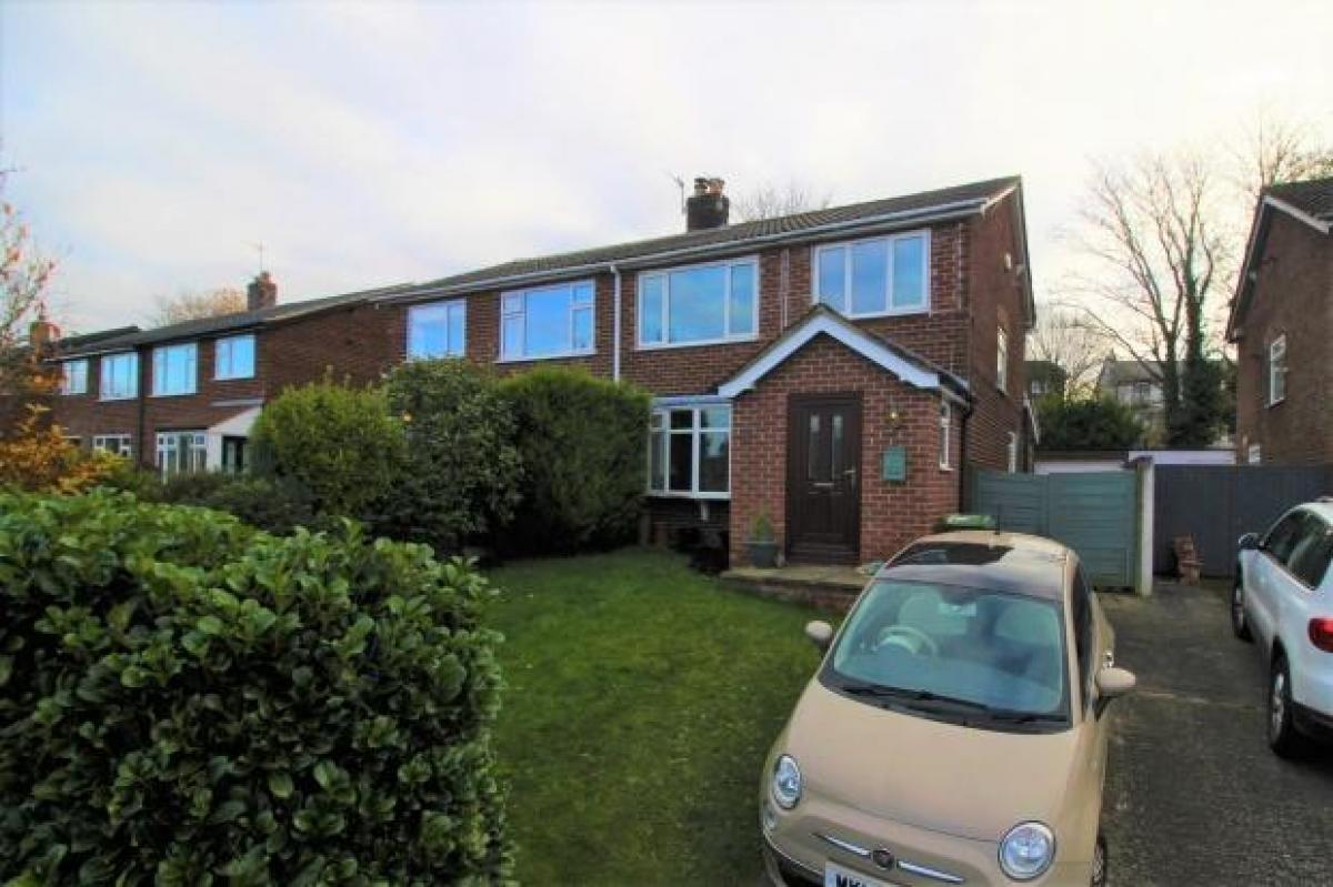 Picture of Home For Sale in Macclesfield, Cheshire, United Kingdom