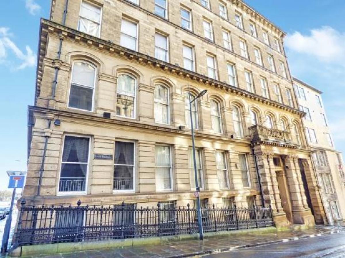 Picture of Apartment For Sale in Bradford, West Yorkshire, United Kingdom