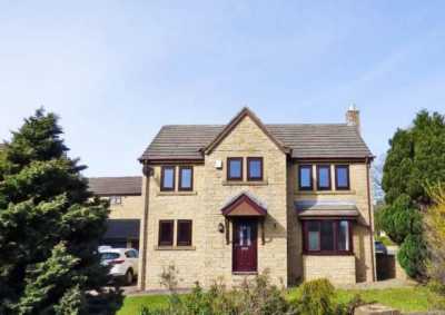 Home For Sale in Cleckheaton, United Kingdom