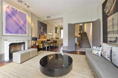 Apartment For Sale in London, United Kingdom