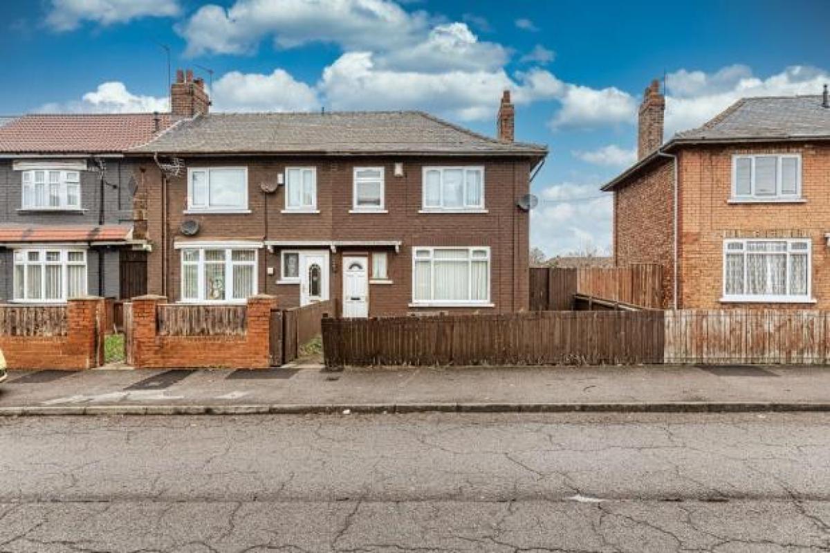 Picture of Home For Sale in Middlesbrough, North Yorkshire, United Kingdom