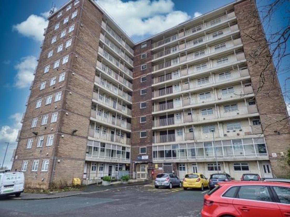 Picture of Apartment For Sale in Leeds, West Yorkshire, United Kingdom