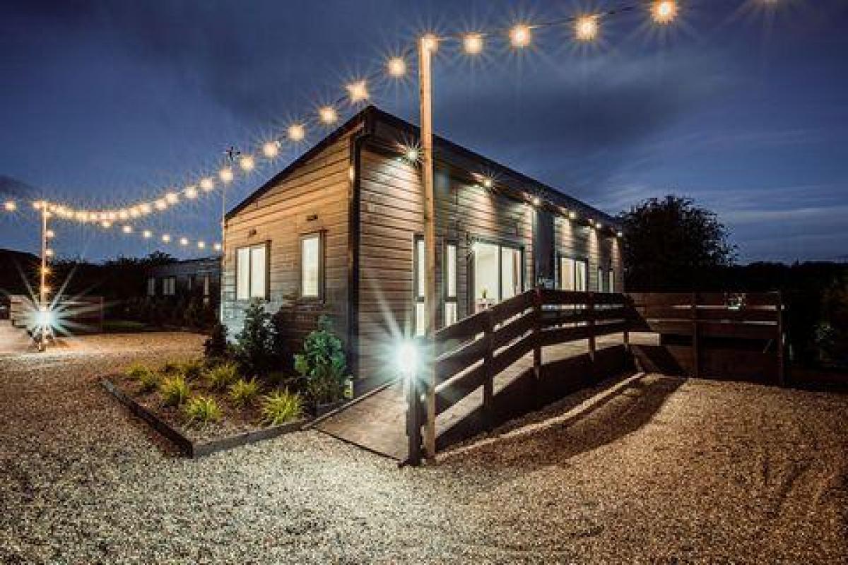 Picture of Home For Sale in York, North Yorkshire, United Kingdom