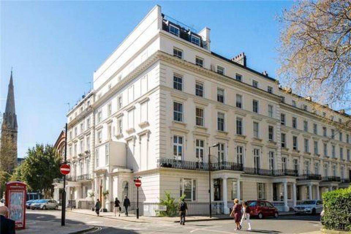 Picture of Apartment For Sale in London, Greater London, United Kingdom