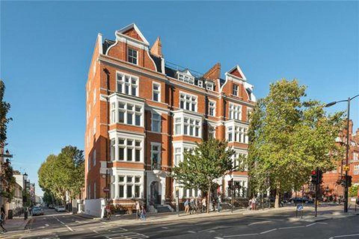 Picture of Home For Sale in London, Greater London, United Kingdom