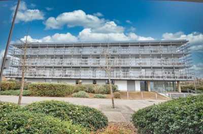 Apartment For Sale in London, United Kingdom