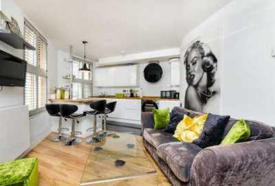 Apartment For Sale in London, United Kingdom