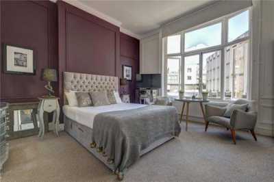 Apartment For Sale in London, United Kingdom