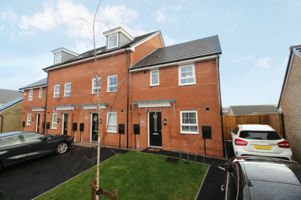 Picture of Home For Sale in Hyde, Greater Manchester, United Kingdom