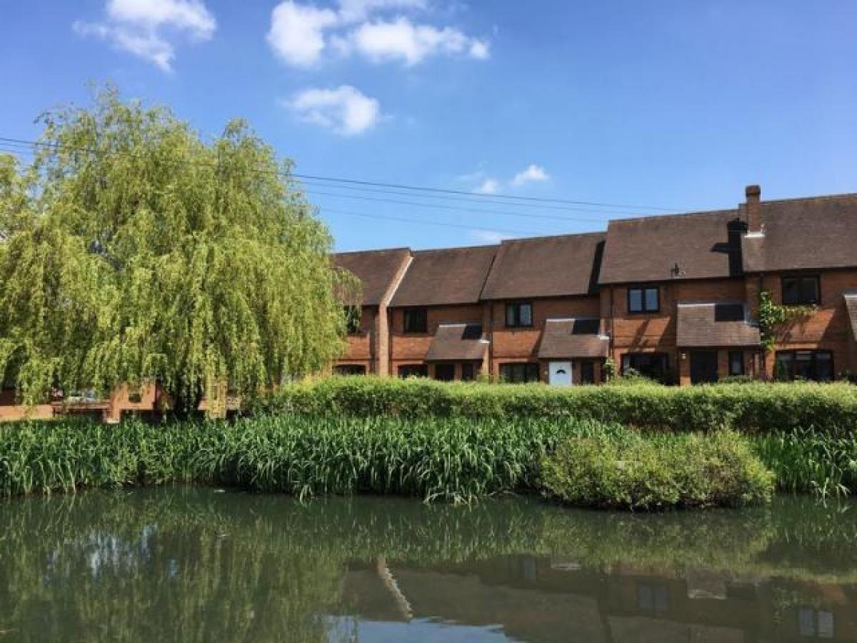 Picture of Home For Rent in High Wycombe, Buckinghamshire, United Kingdom