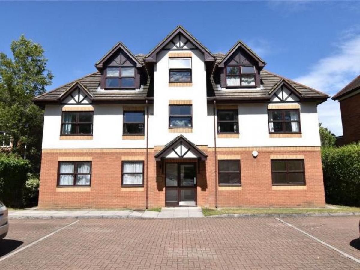 Picture of Apartment For Rent in Sandhurst, Berkshire, United Kingdom