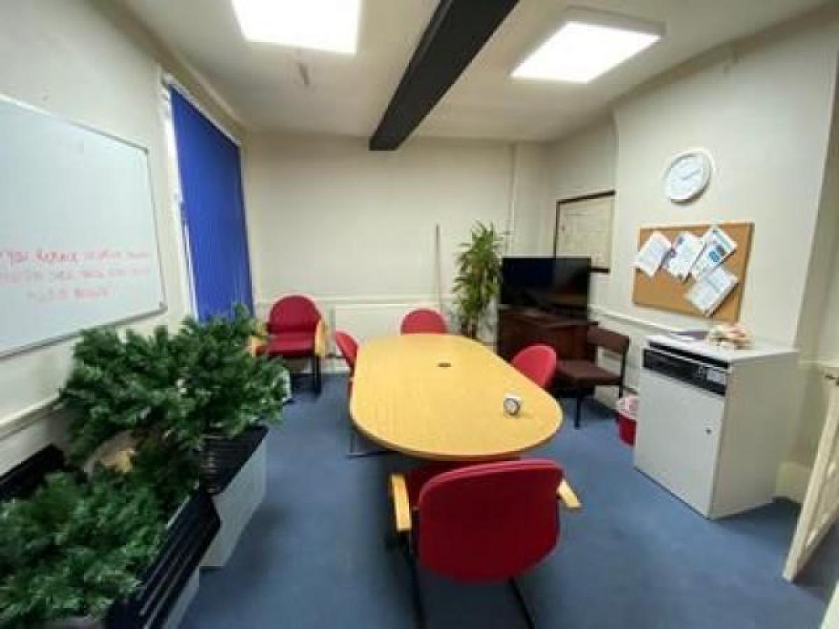 Picture of Office For Rent in Newbury, Berkshire, United Kingdom