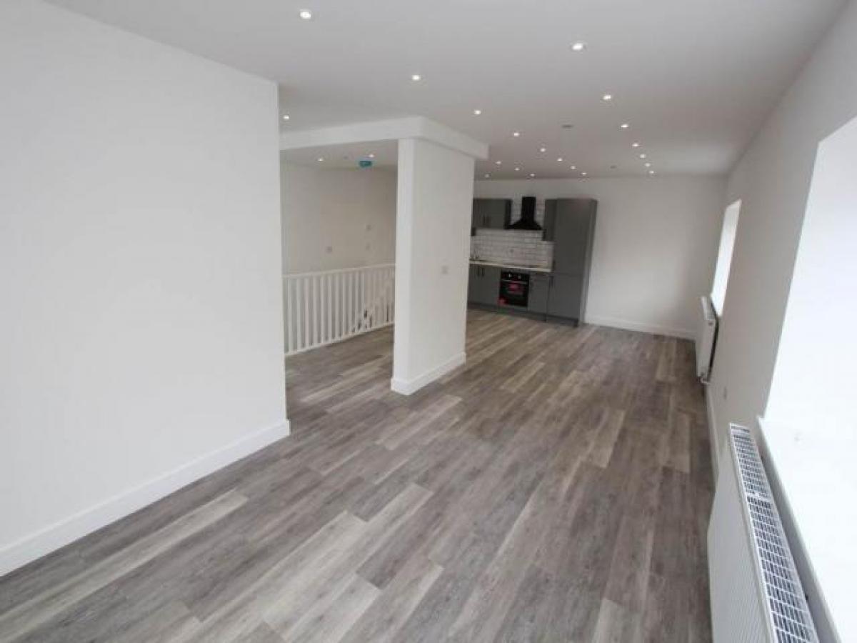 Picture of Apartment For Rent in Barry, South Glamorgan, United Kingdom