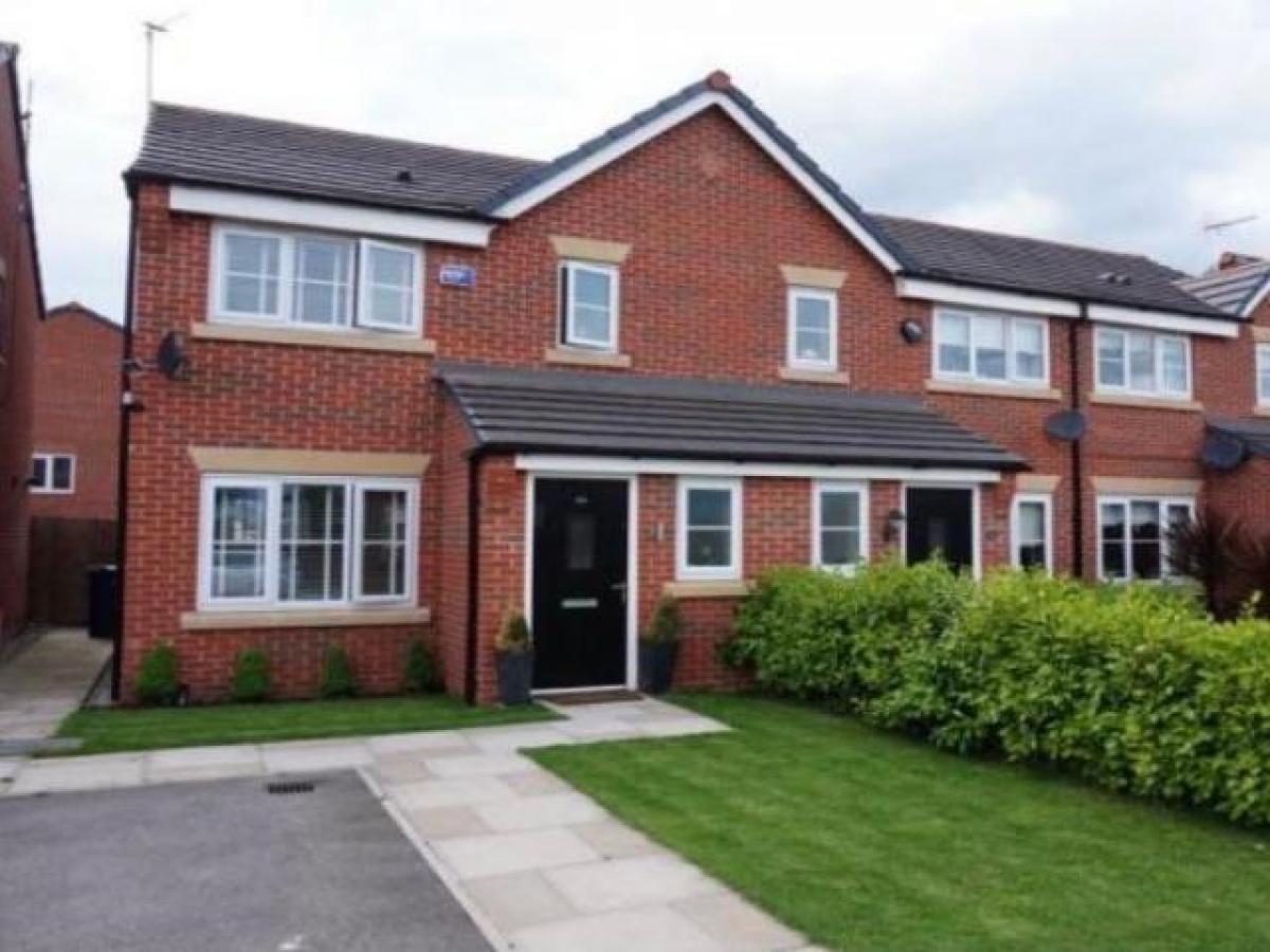 Picture of Home For Rent in Widnes, Cheshire, United Kingdom