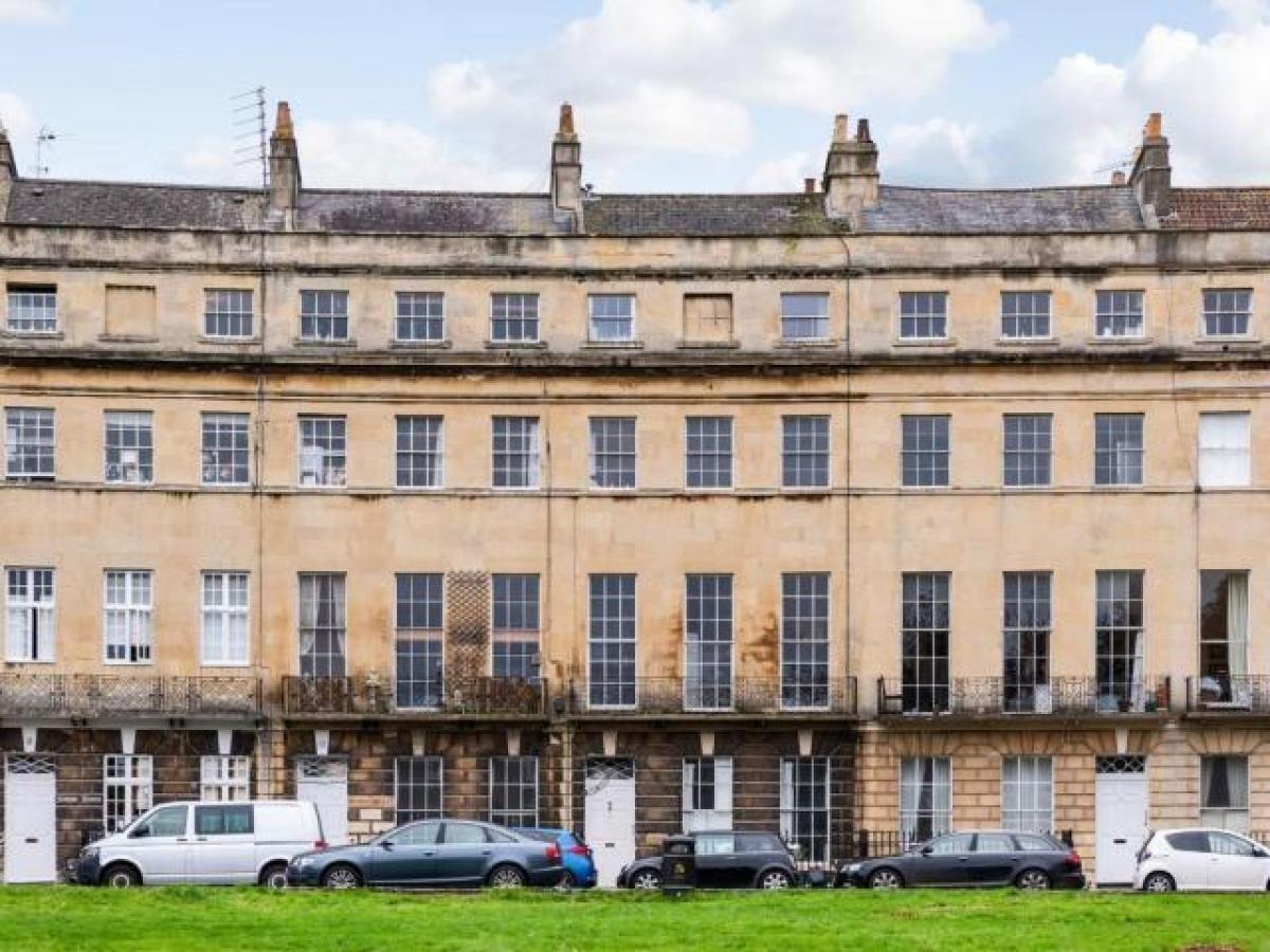 Picture of Apartment For Rent in Bath, Somerset, United Kingdom