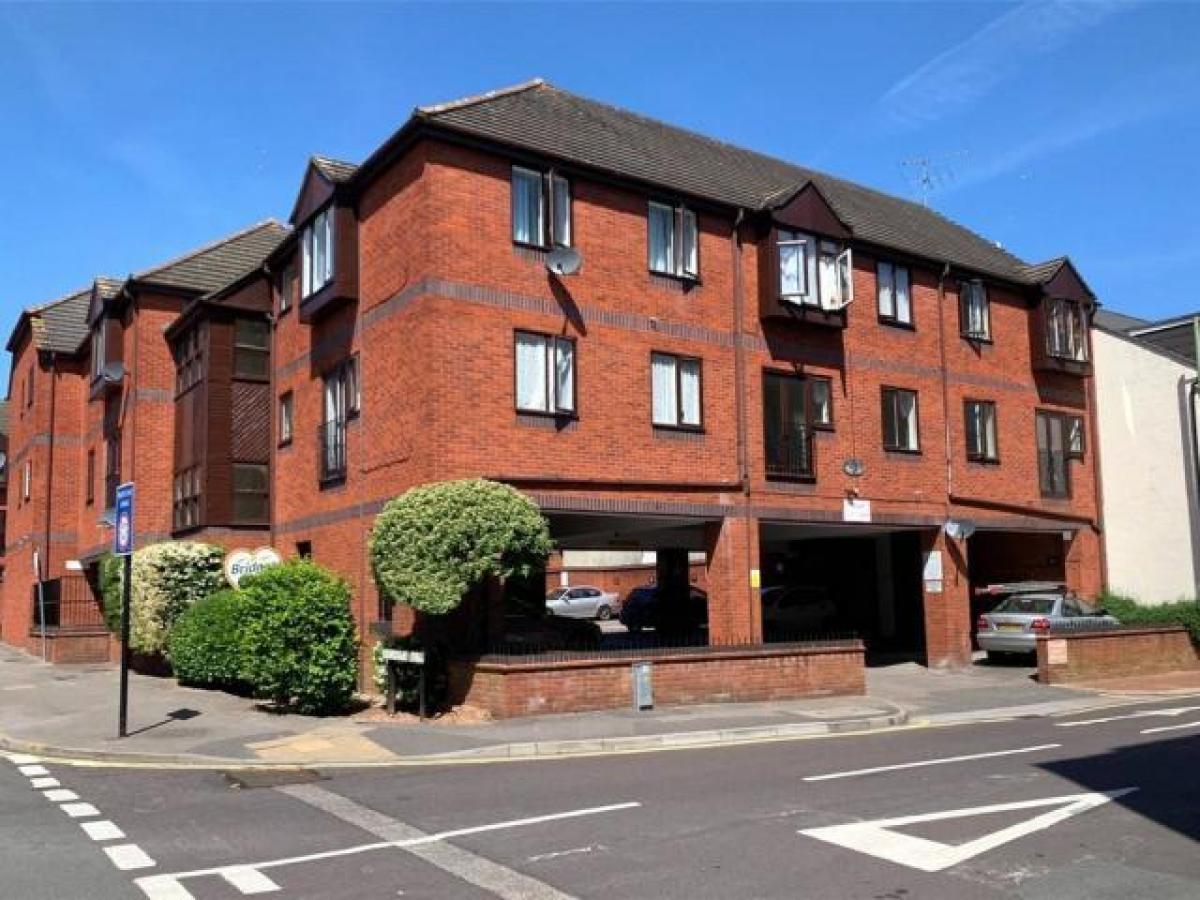 Picture of Apartment For Rent in Aldershot, Hampshire, United Kingdom