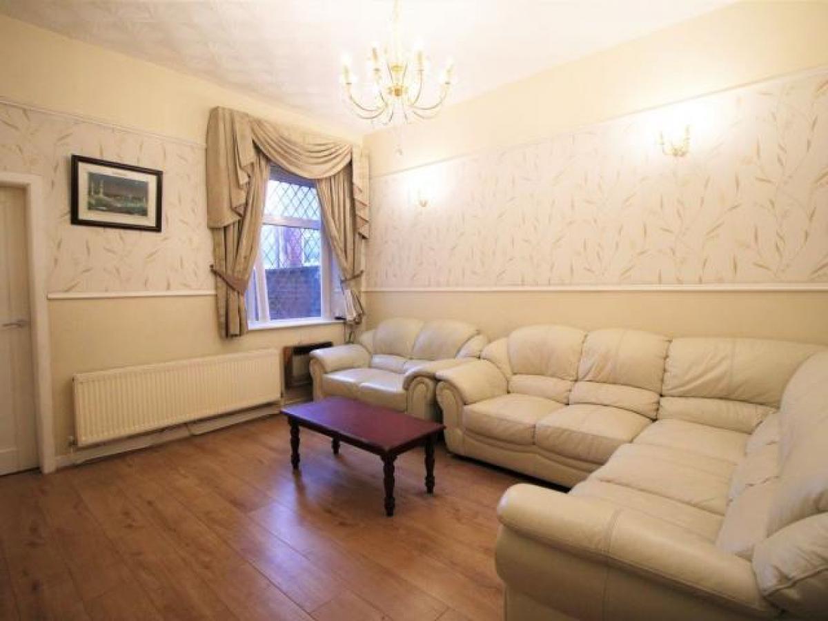 Picture of Home For Rent in Oldham, Greater Manchester, United Kingdom
