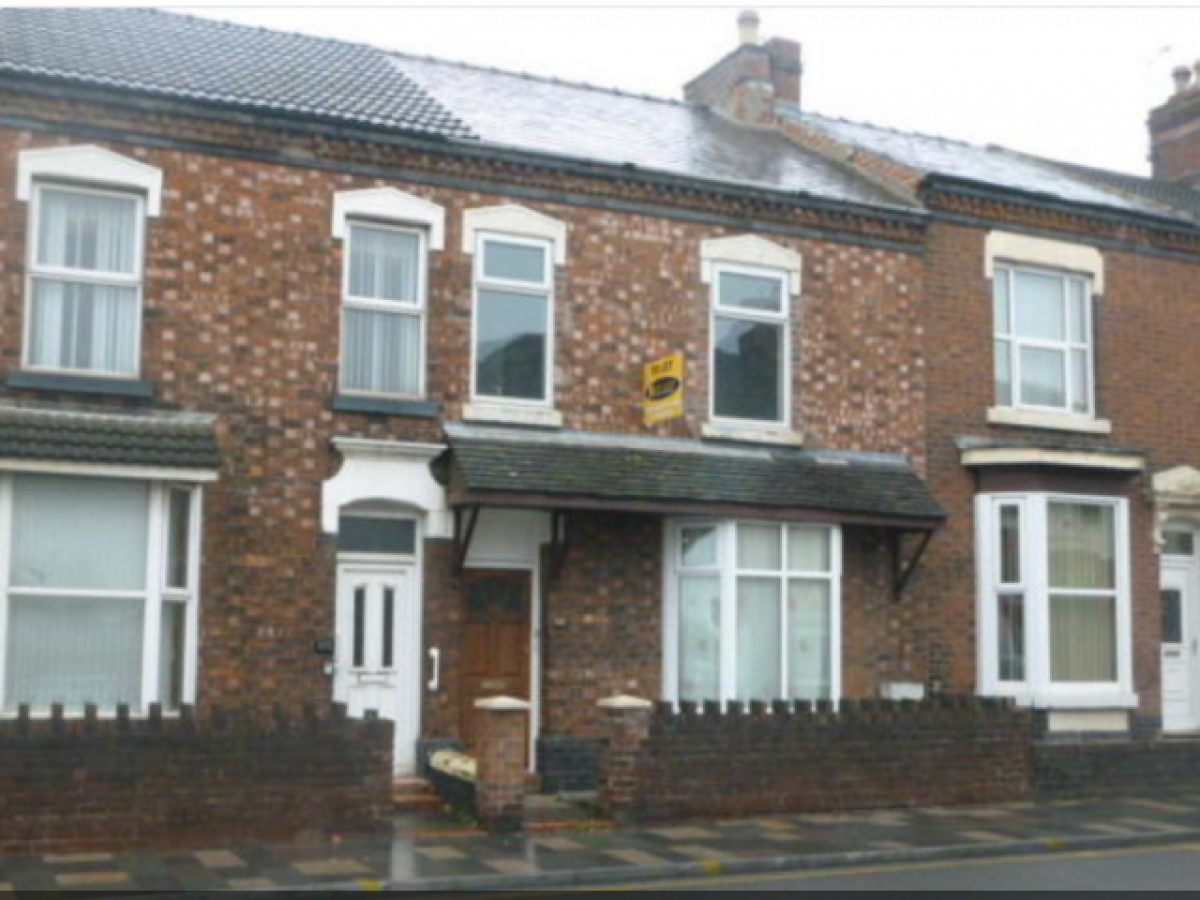 Picture of Apartment For Rent in Crewe, Cheshire, United Kingdom