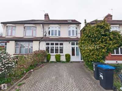 Home For Rent in Enfield, United Kingdom