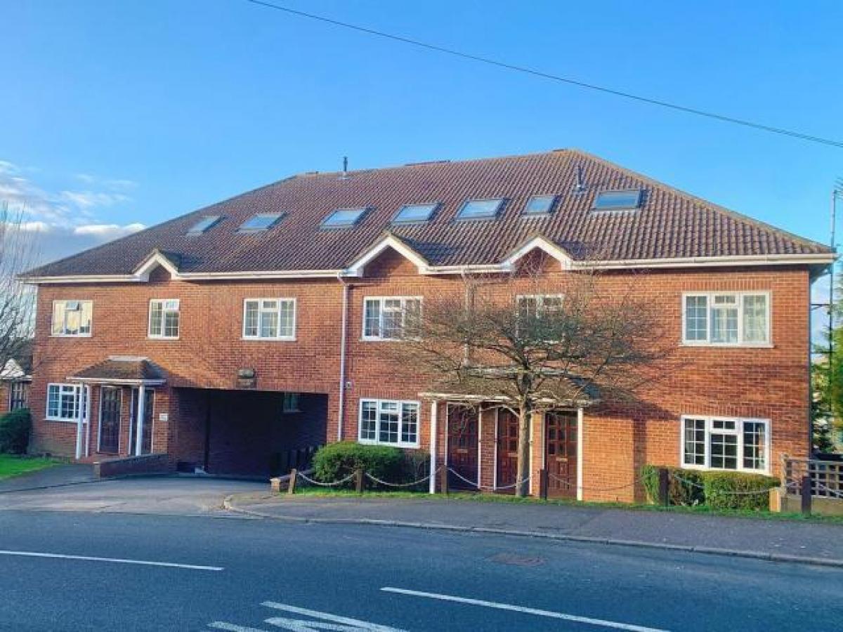 Picture of Apartment For Rent in Chesham, Buckinghamshire, United Kingdom