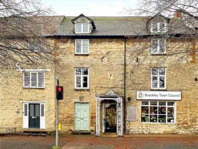 Apartment For Rent in 