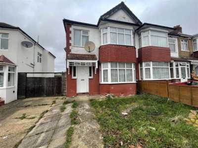 Home For Rent in Edgware, United Kingdom