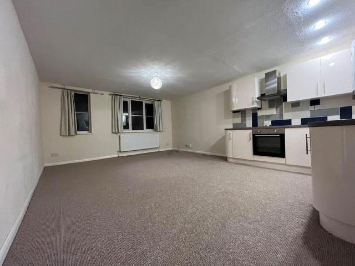 Picture of Apartment For Rent in Kettering, Northamptonshire, United Kingdom