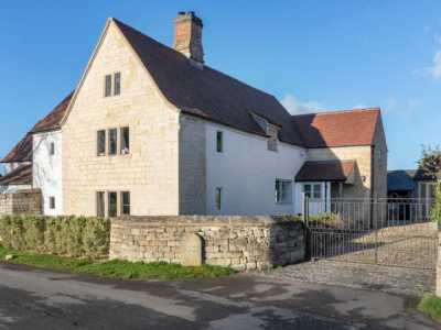 Home For Rent in Cheltenham, United Kingdom