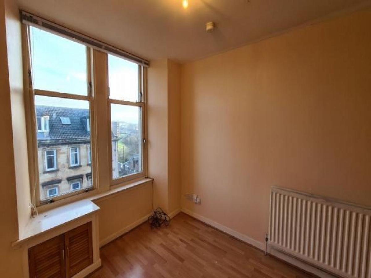 Picture of Apartment For Rent in Paisley, Strathclyde, United Kingdom