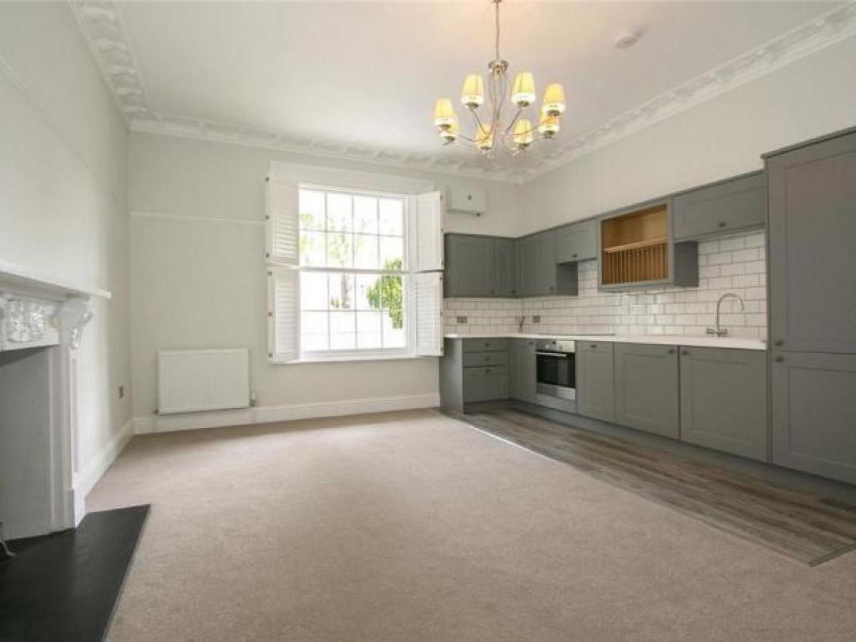 Picture of Apartment For Rent in Poole, Dorset, United Kingdom