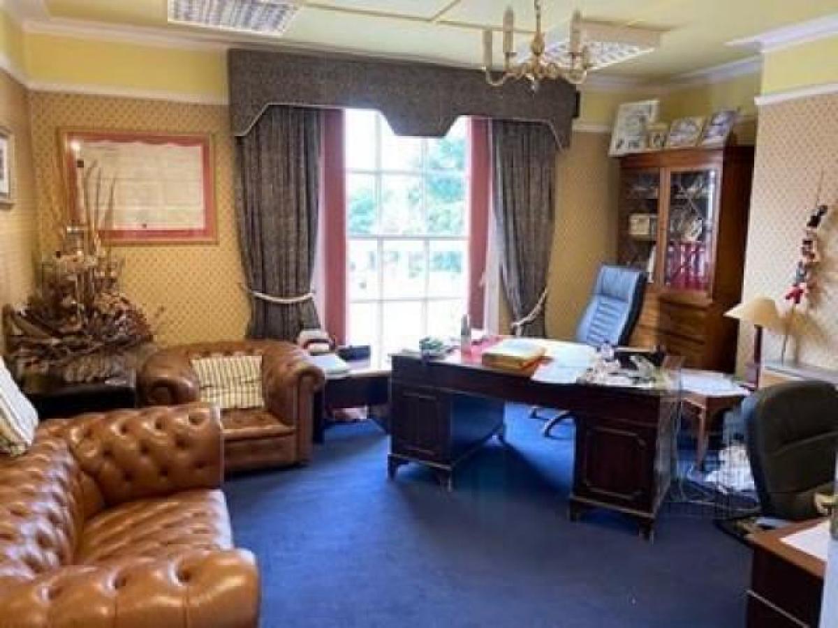 Picture of Office For Rent in Newbury, Berkshire, United Kingdom