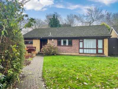 Bungalow For Rent in Beckenham, United Kingdom