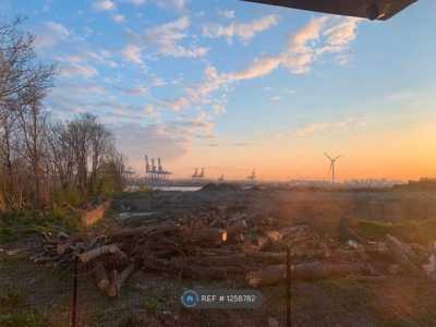 Apartment For Rent in Gravesend, United Kingdom