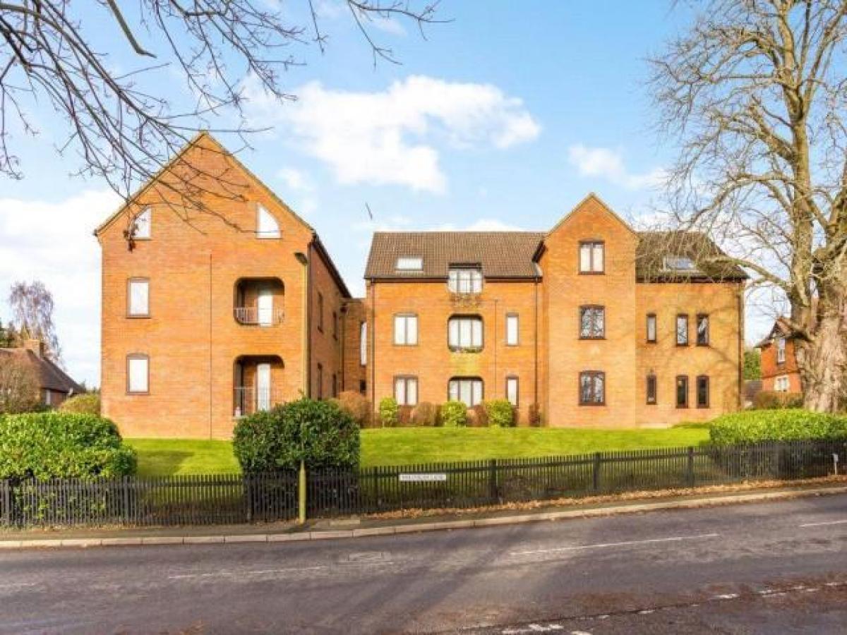 Picture of Apartment For Rent in Harpenden, Hertfordshire, United Kingdom