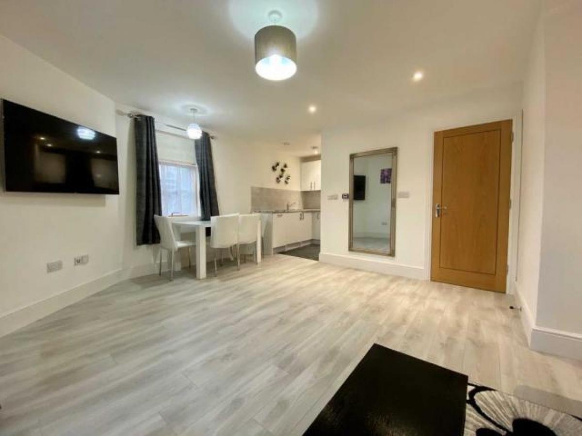 Picture of Apartment For Rent in Epsom, Surrey, United Kingdom