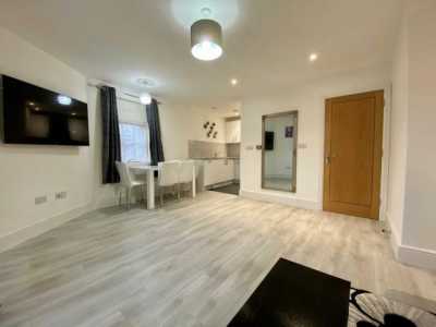 Apartment For Rent in Epsom, United Kingdom