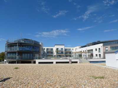 Apartment For Rent in Worthing, United Kingdom