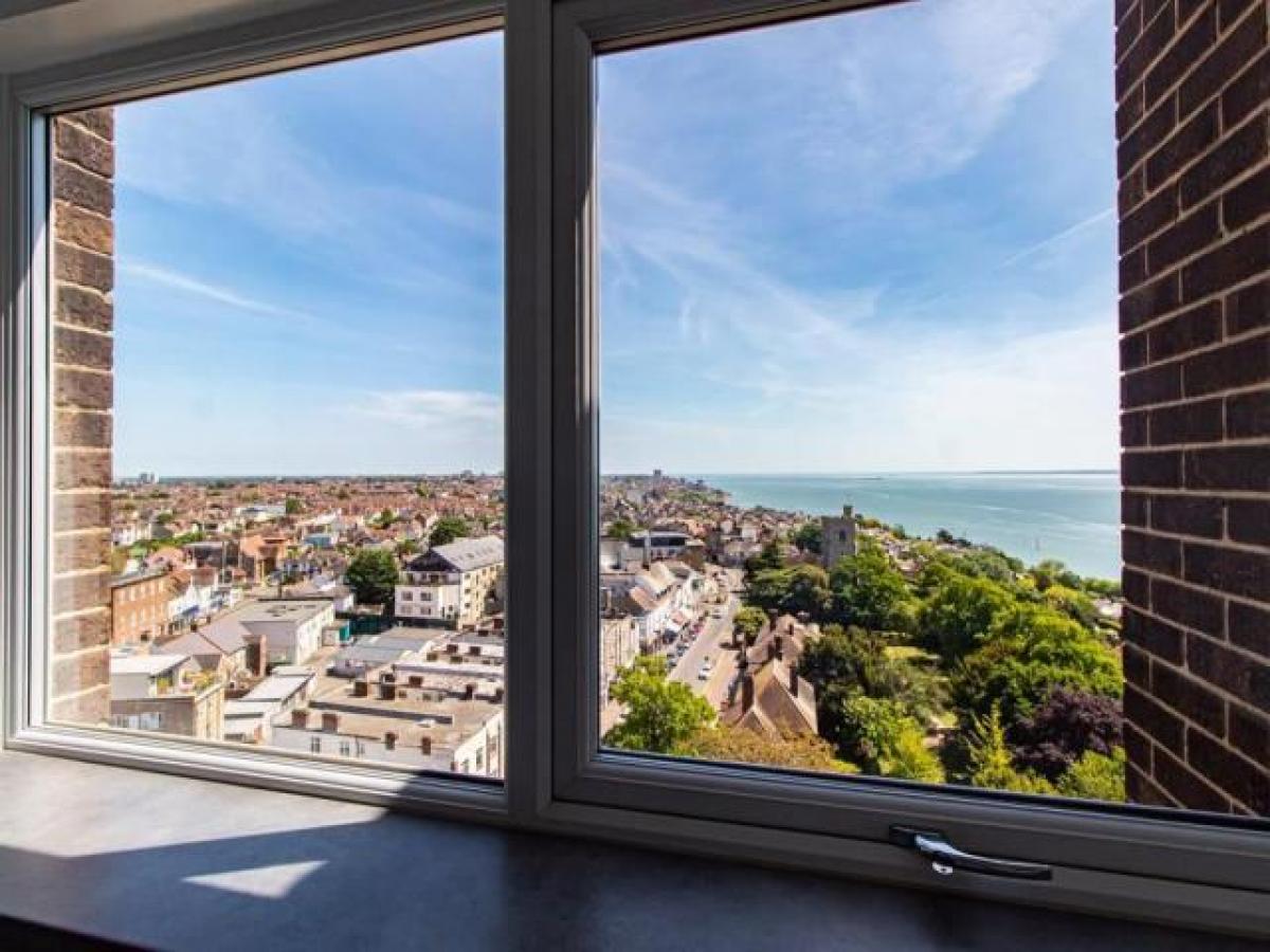 Picture of Apartment For Rent in Leigh on Sea, Essex, United Kingdom