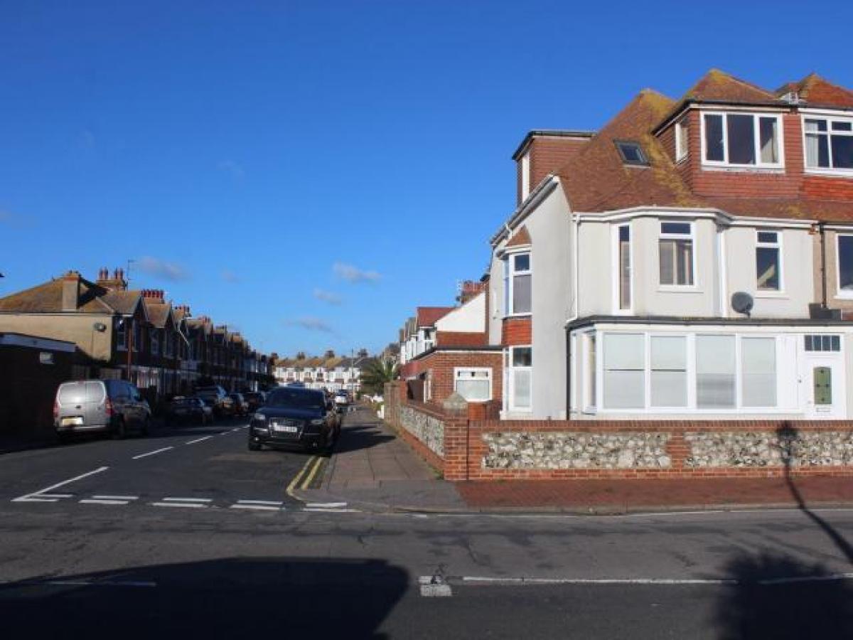Picture of Apartment For Rent in Eastbourne, East Sussex, United Kingdom