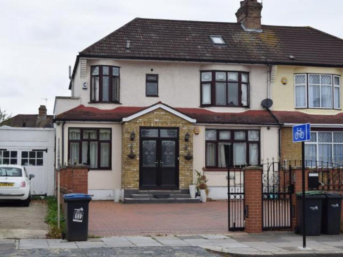 Picture of Home For Rent in Enfield, Greater London, United Kingdom
