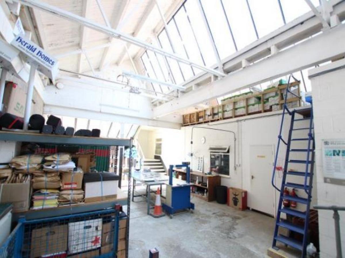 Picture of Office For Rent in Farnham, Surrey, United Kingdom